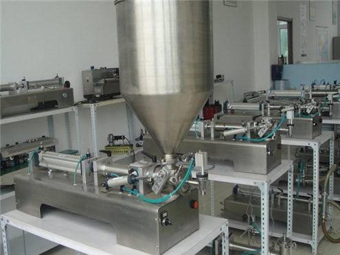 Целосна машина за полнење со пневматска течност и паста 50-1000ML1