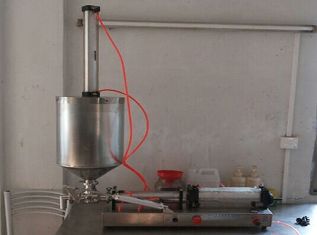 Леплива материја со висок вискозитет машина за полнење мед од путер од кикирики5