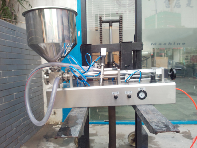 машина за полнење течен вискозитет со сос за храна со преносни рачни млазници6