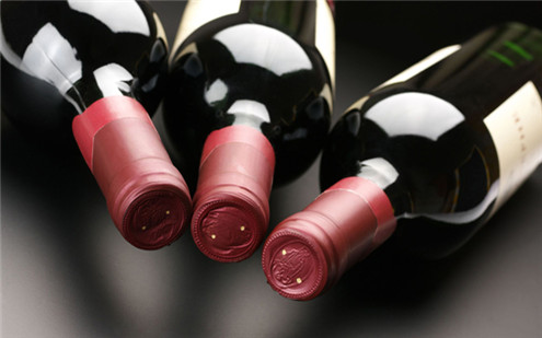 линија за полнење на црвено вино целосно автоматска стаклена шишиња за стакло