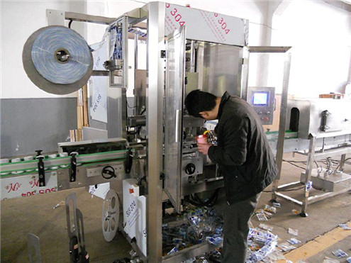 машина за обележување на ракавите со генератор на тунел за намалување на пареа за пластика